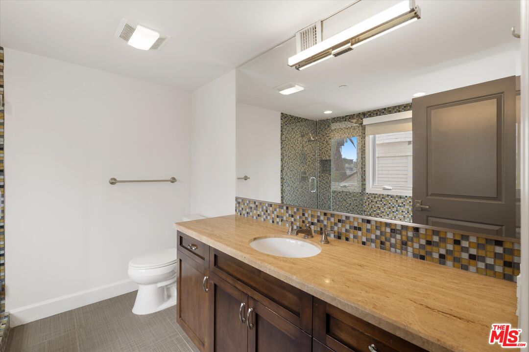 1032 3rd St Unit: 101