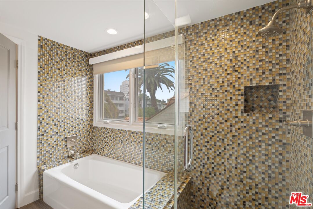 1032 3rd St Unit: 101