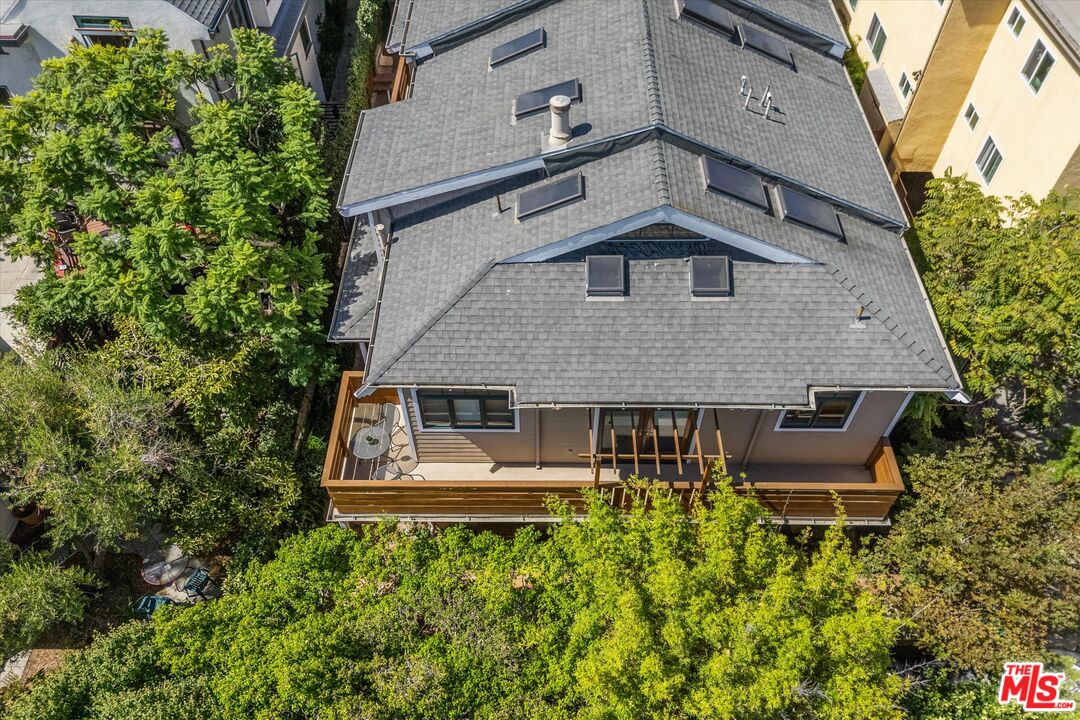 2411 4th St Unit: 3