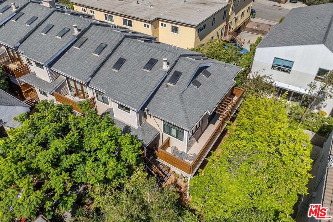 2411 4th St Unit: 3