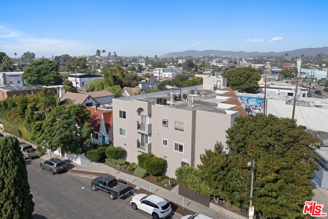 845 Brooks Ave Unit: 1