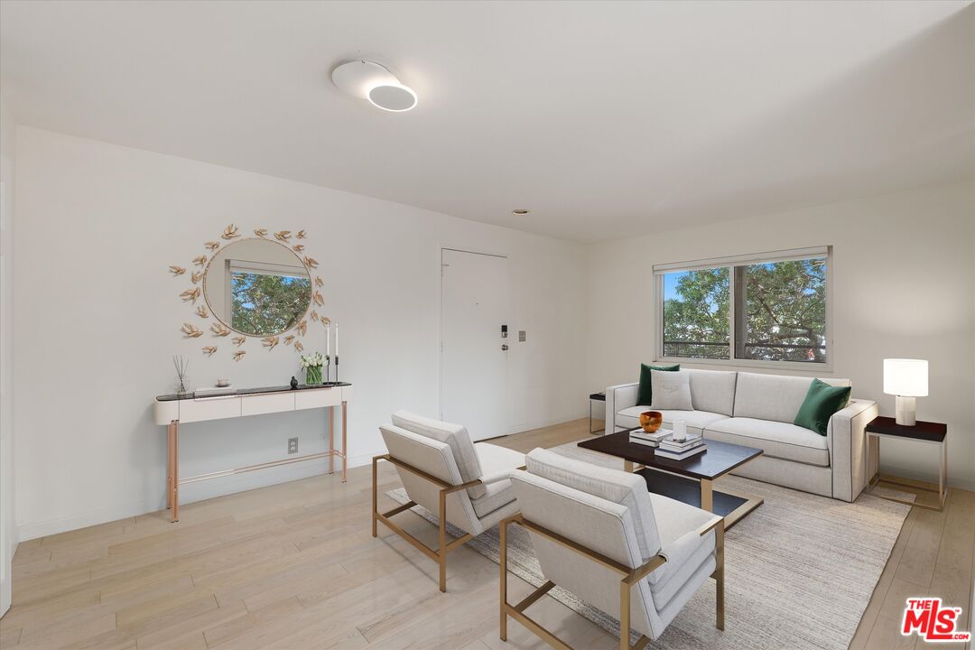 845 Brooks Ave Unit: 1