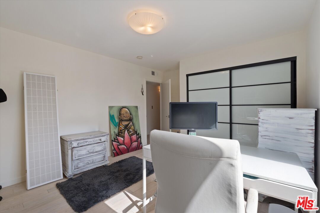 845 Brooks Ave Unit: 1