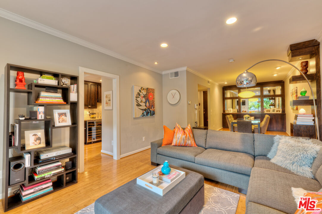 2663 Centinela Ave Unit: 308