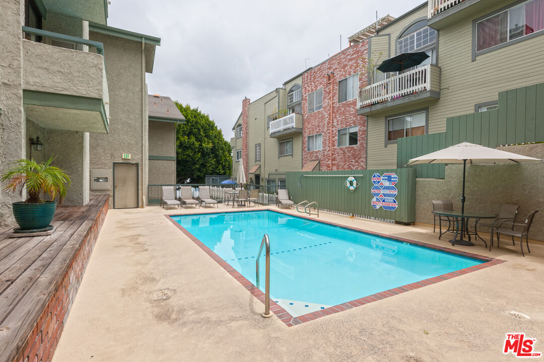 2663 Centinela Ave Unit: 308