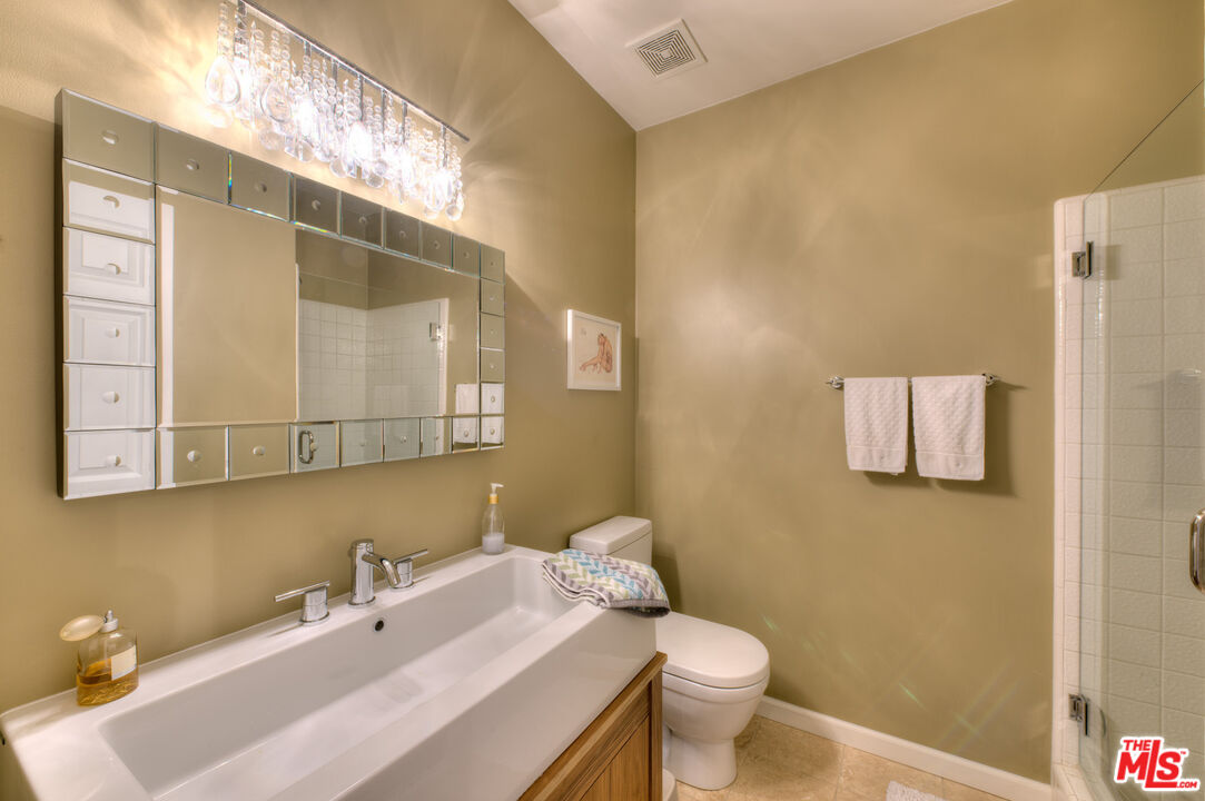 2663 Centinela Ave Unit: 308