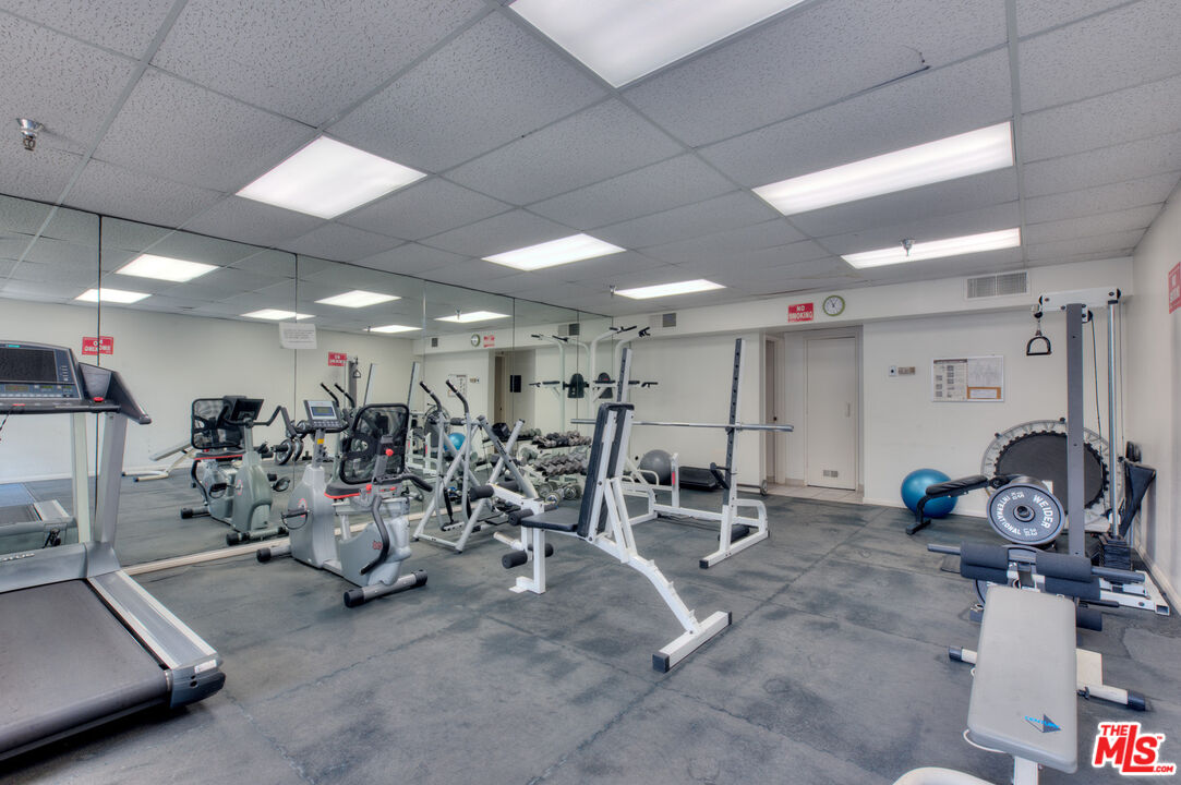 2663 Centinela Ave Unit: 308