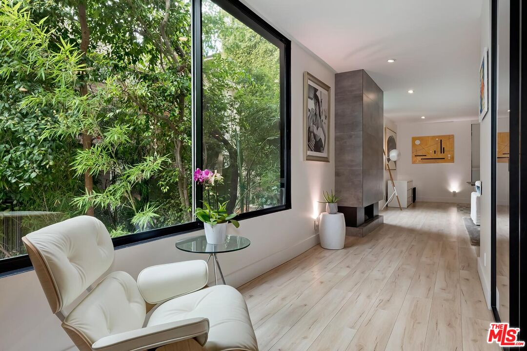 814 Amherst Ave Unit: #103