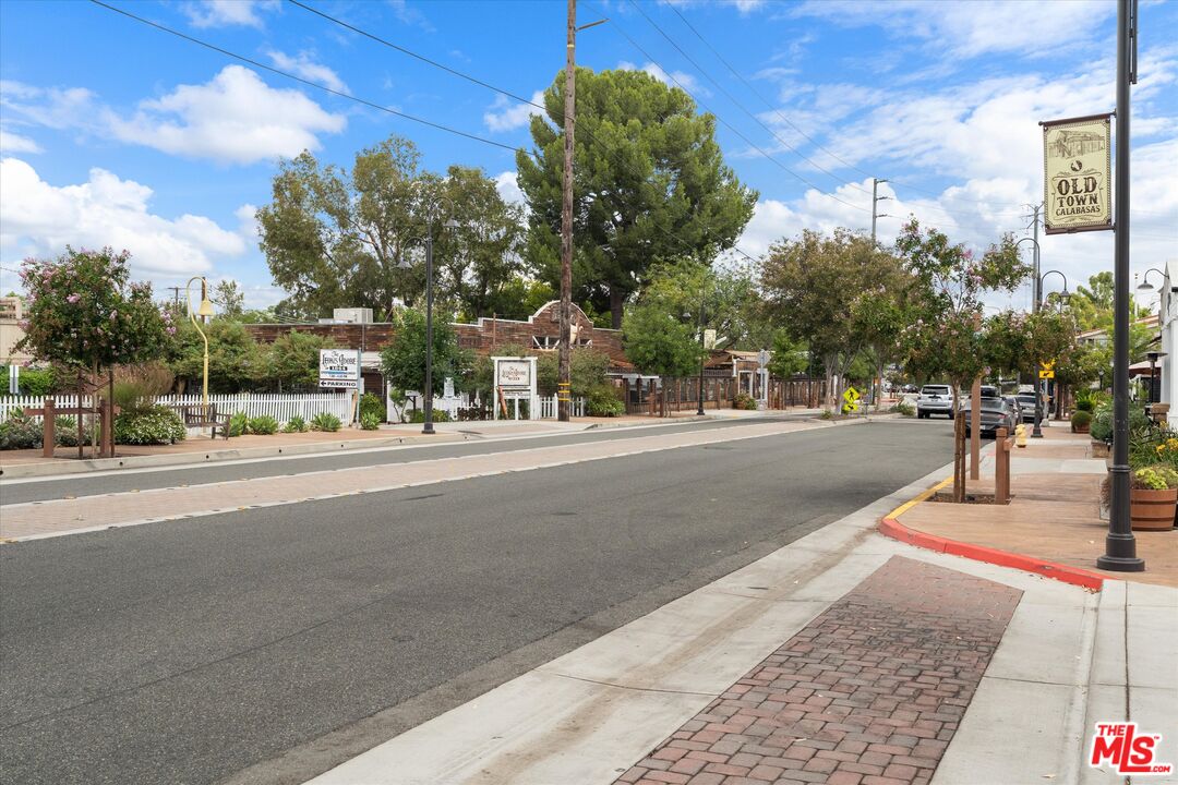 23635 Park Capri Unit: 32