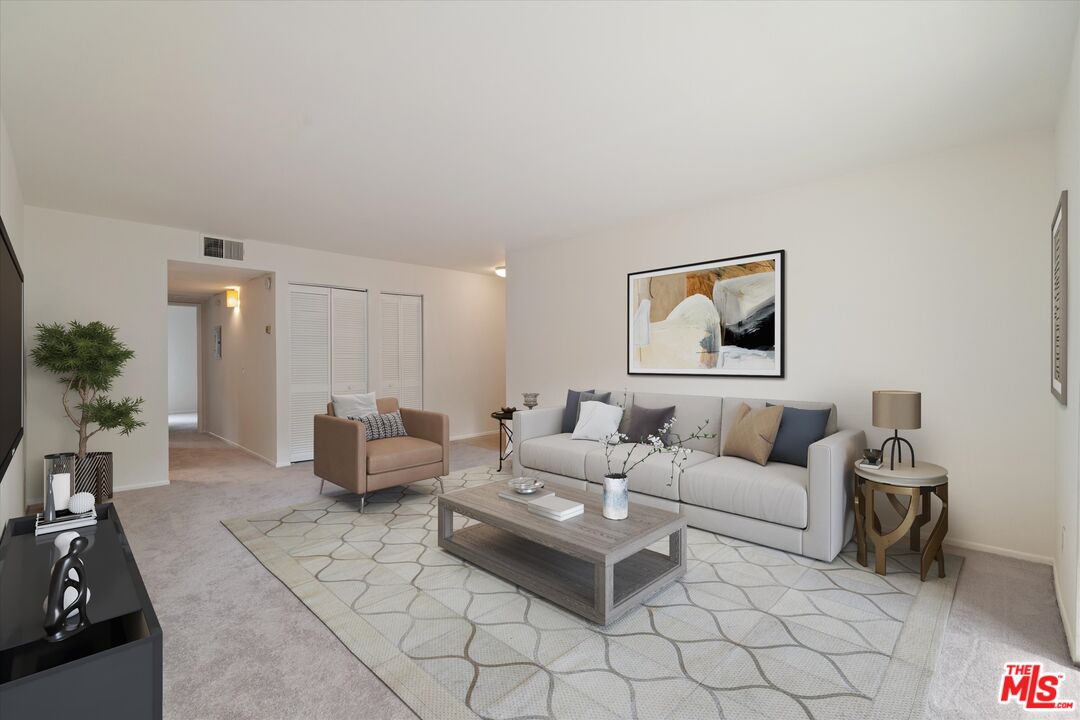 23635 Park Capri Unit: 32