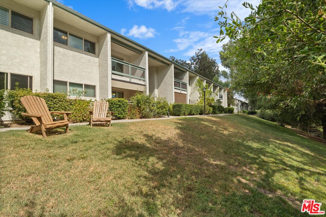 23635 Park Capri Unit: 32