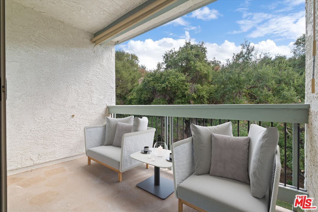 23635 Park Capri Unit: 32