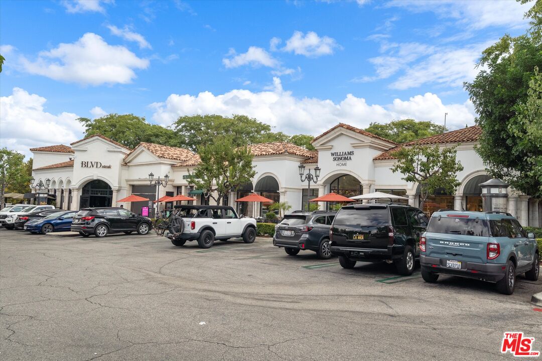 23635 Park Capri Unit: 32