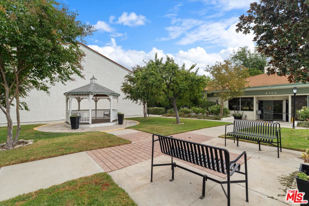 23635 Park Capri Unit: 32