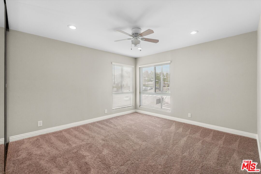 12321 Ocean Park Blvd Unit: 14