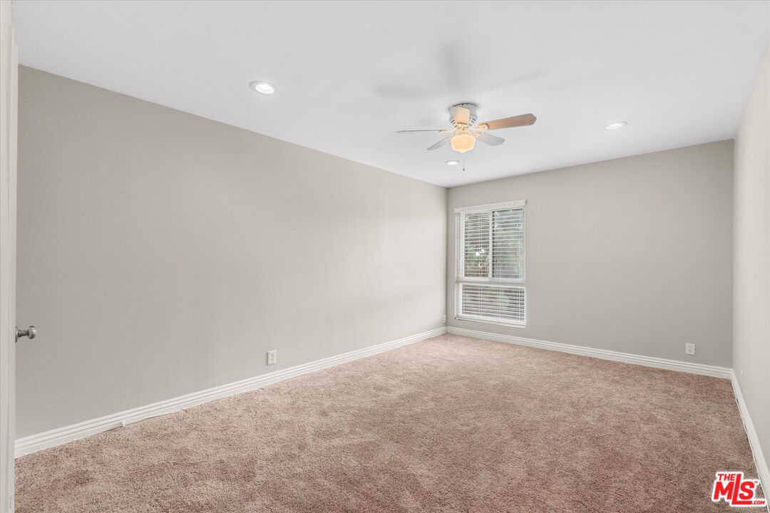 12321 Ocean Park Blvd Unit: 14