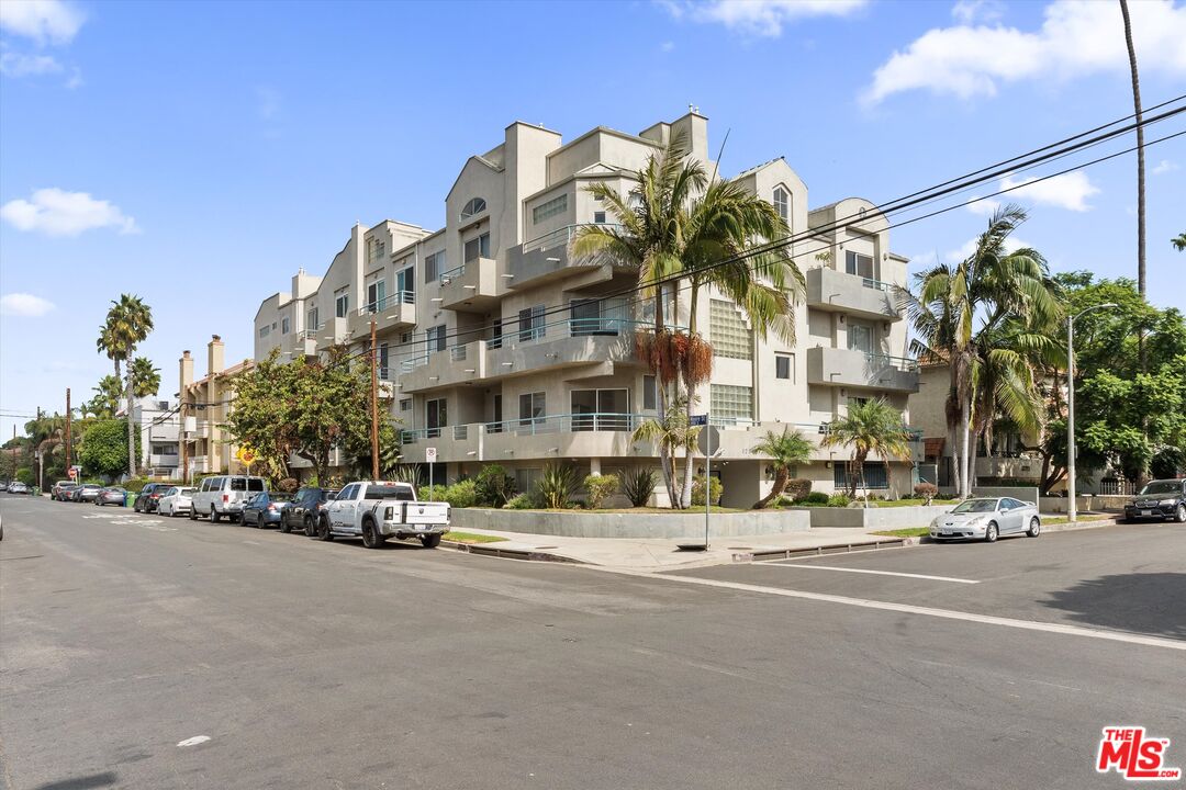 12773 Caswell Ave Unit: 303