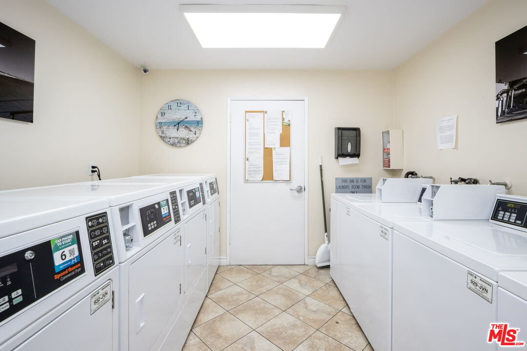 2721 2nd St Unit: 211