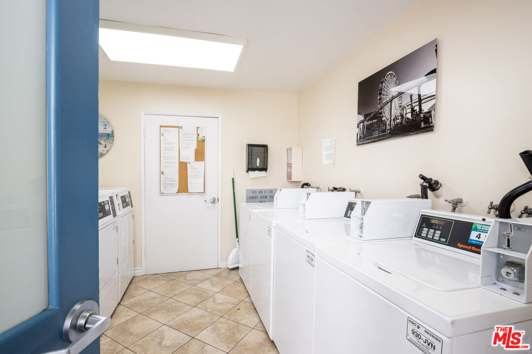 2721 2nd St Unit: 211