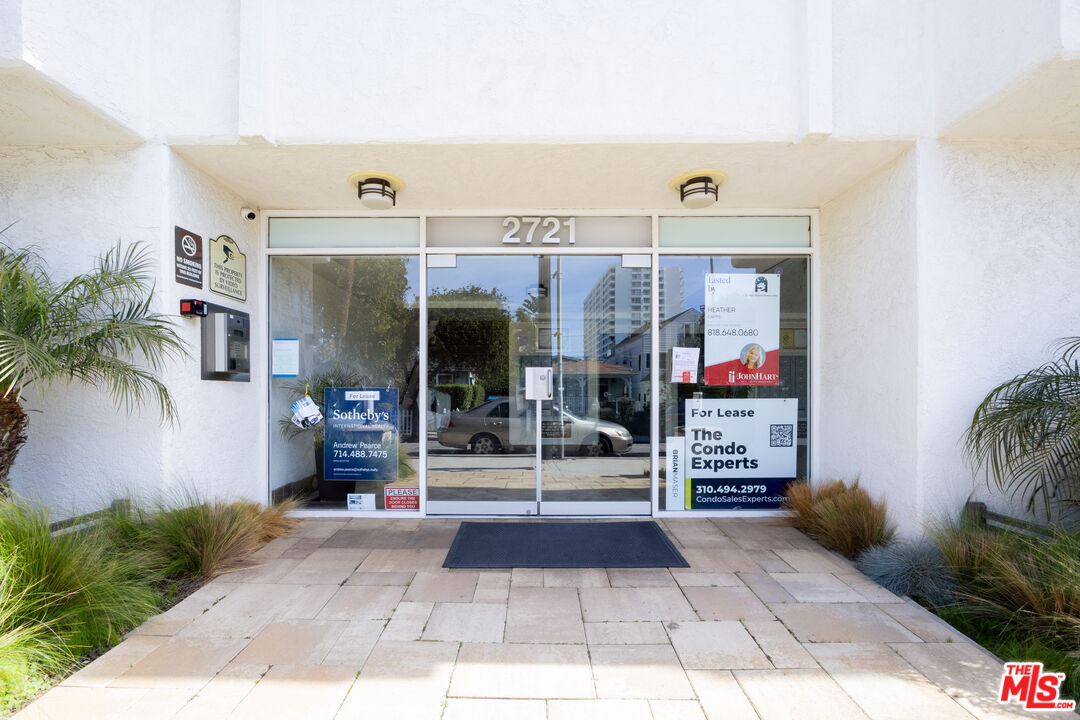 2721 2nd St Unit: 211