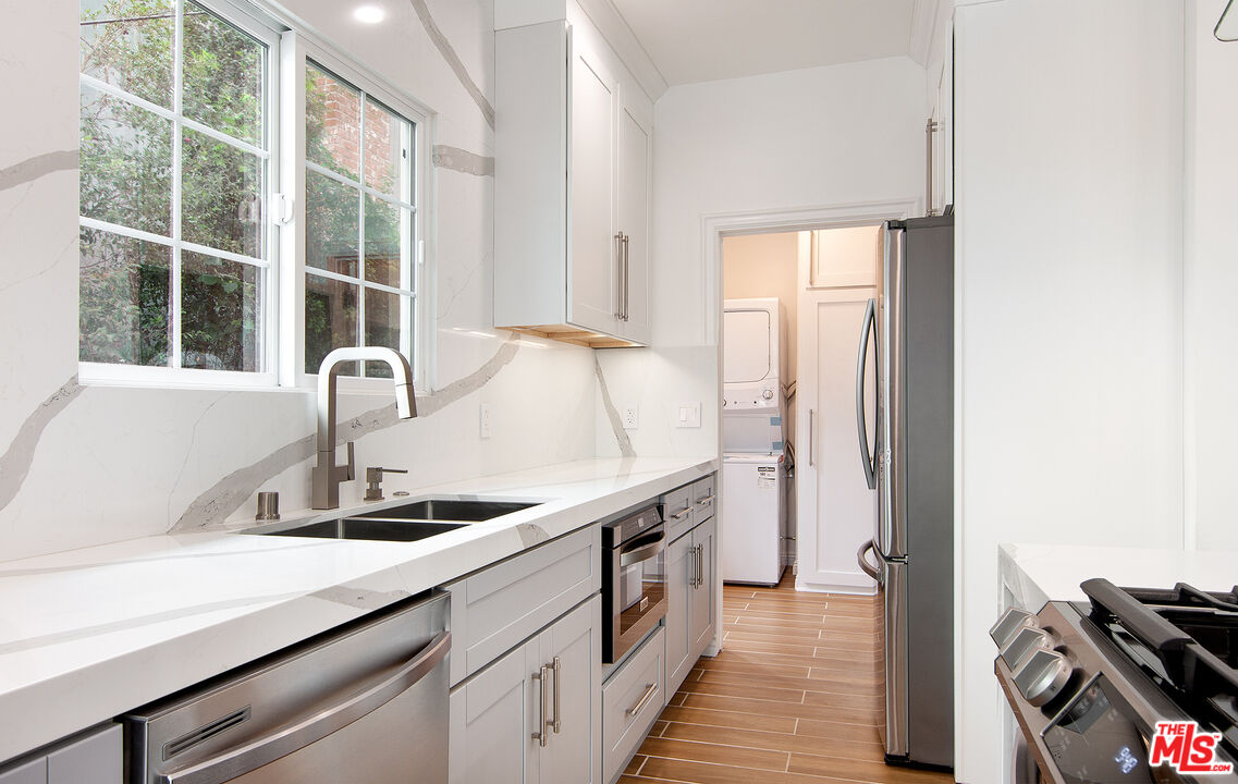 422 Smithwood DR Unit: C