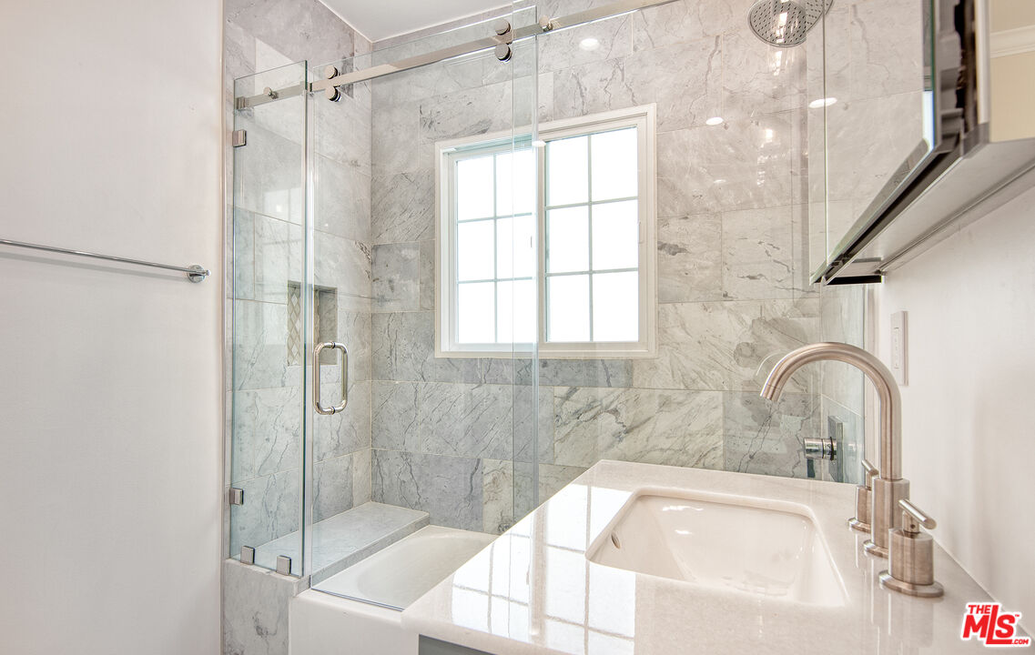 422 Smithwood DR Unit: C