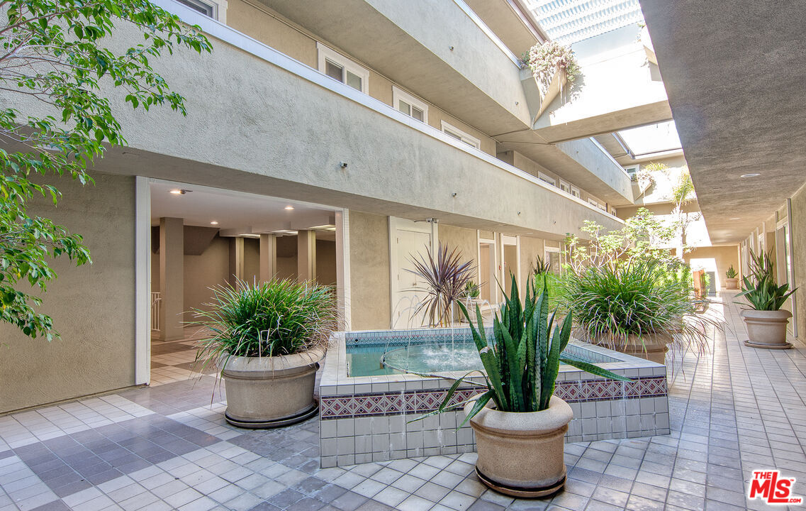 6400 Pacific Ave Unit: 312