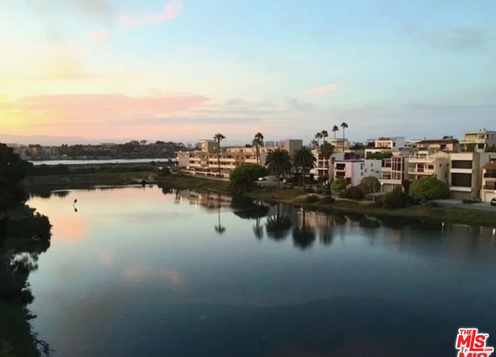 6400 Pacific Ave Unit: 312