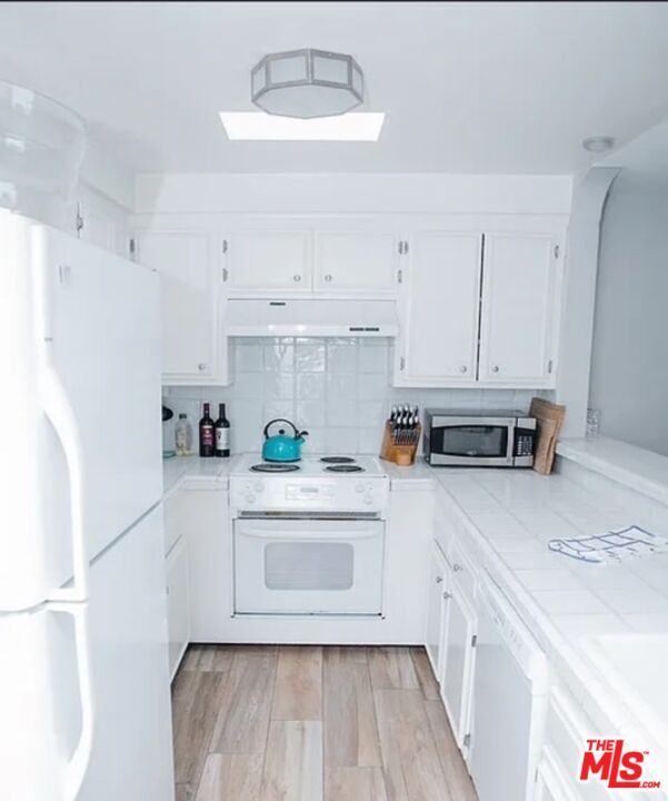 6400 Pacific Ave Unit: 312