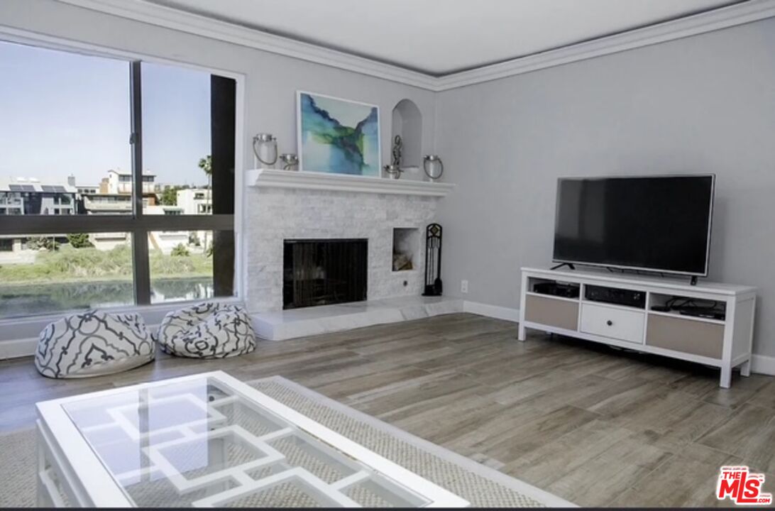 6400 Pacific Ave Unit: 312