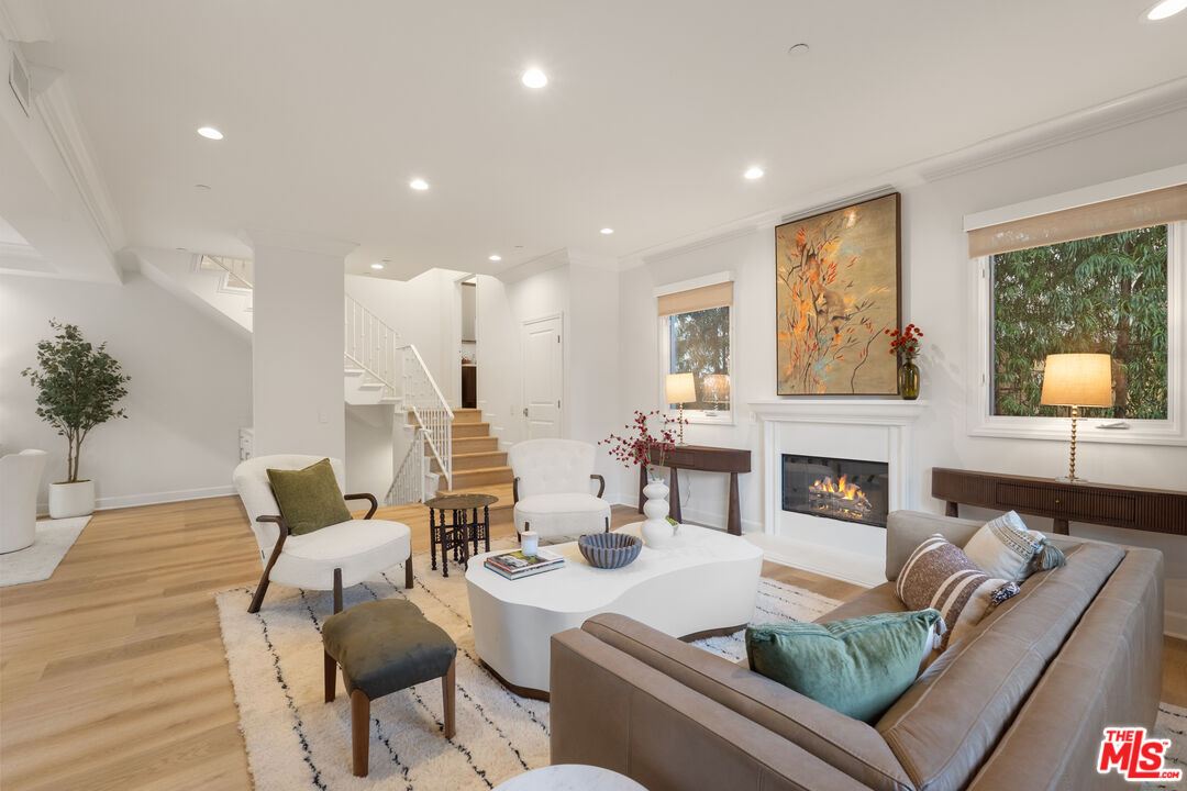 1032 3rd St Unit: 101