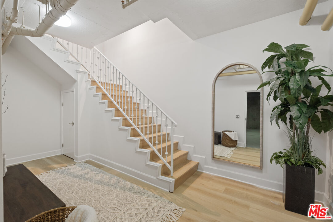 1032 3rd St Unit: 101