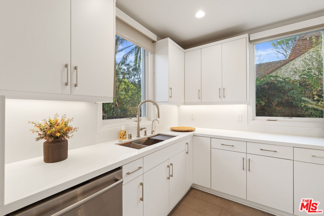 1032 3rd St Unit: 101