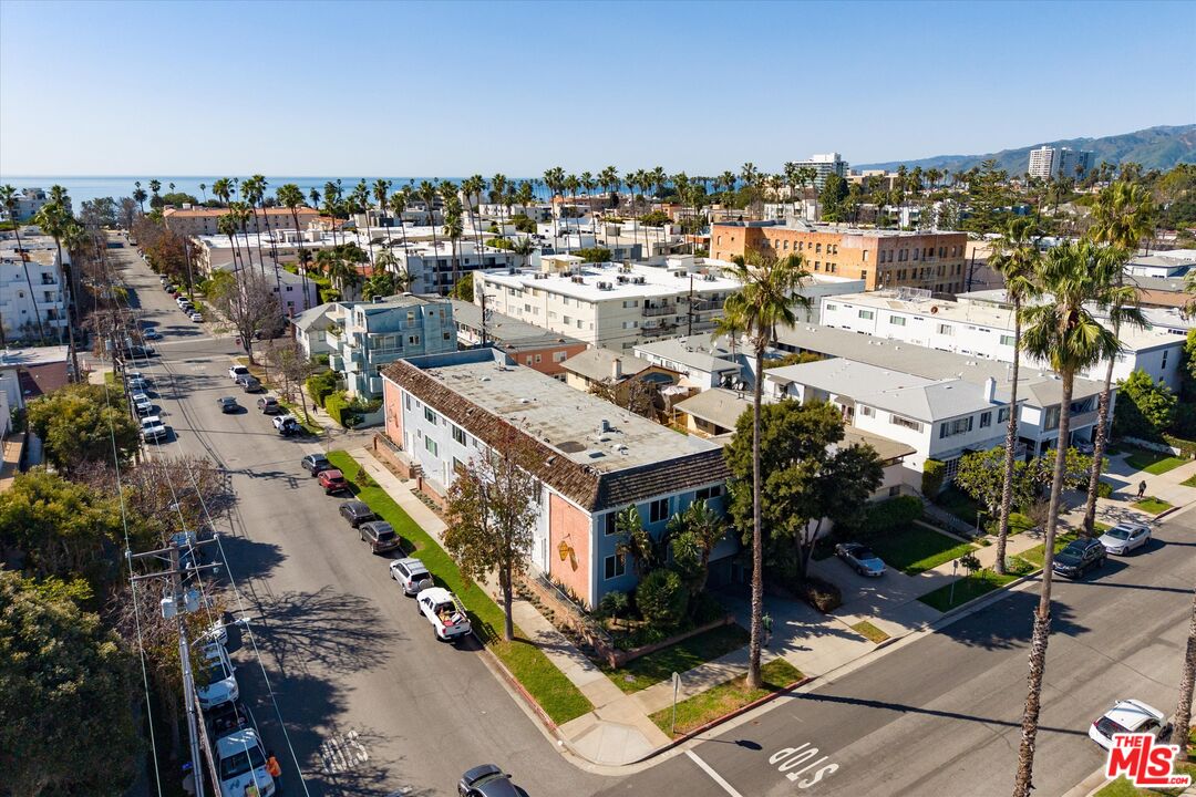 425 Idaho Ave Unit: 10