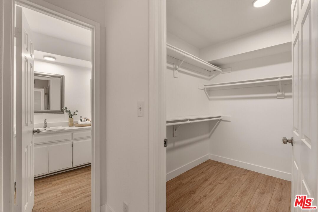 12321 Ocean Park Blvd. #9