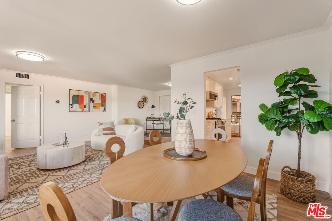 12321 Ocean Park Blvd. #9