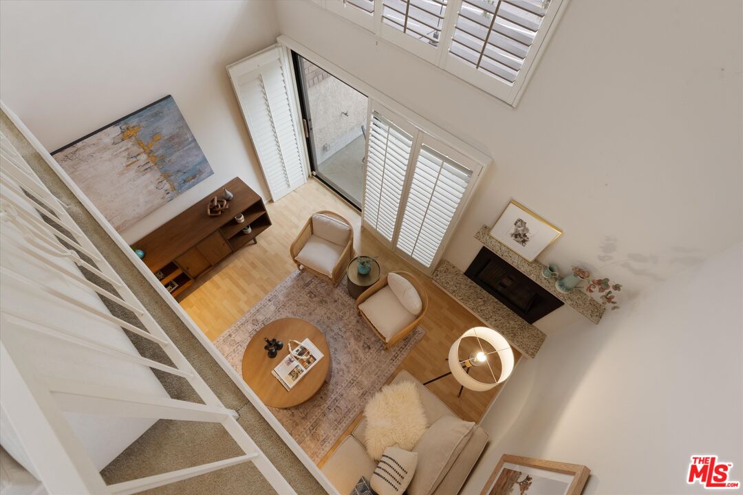 12321 Ocean Park Blvd. #15