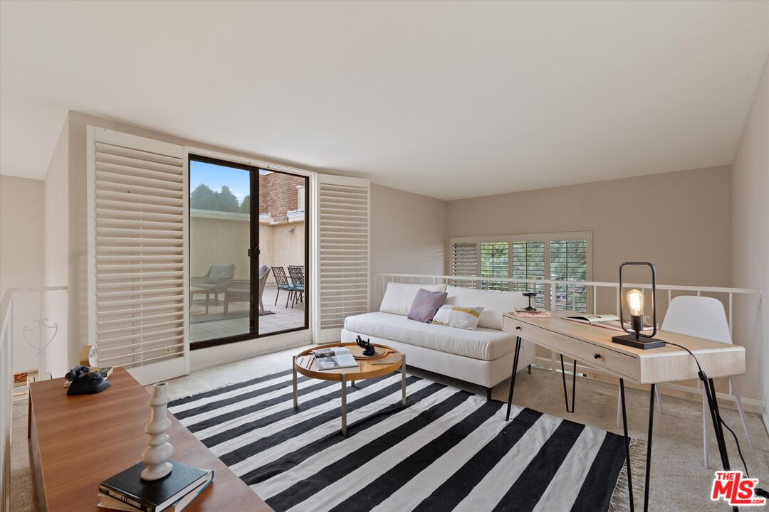 12321 Ocean Park Blvd. #15