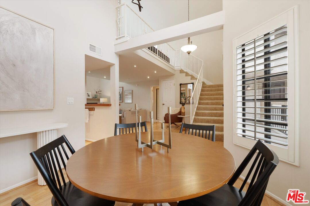 12321 Ocean Park Blvd. #15