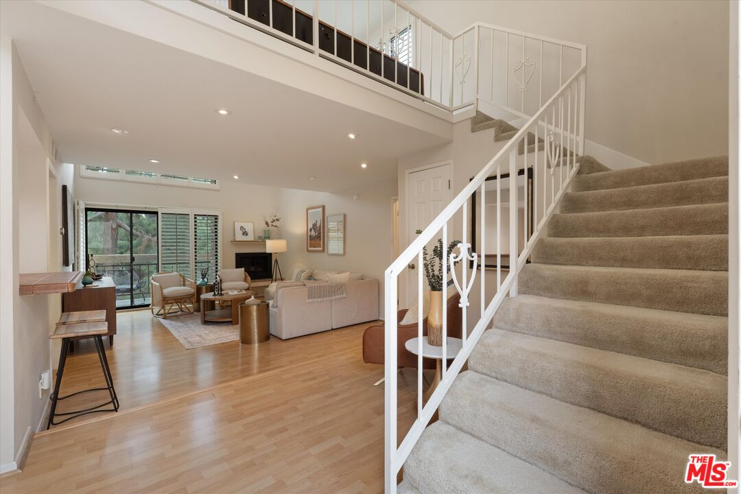 12321 Ocean Park Blvd. #15