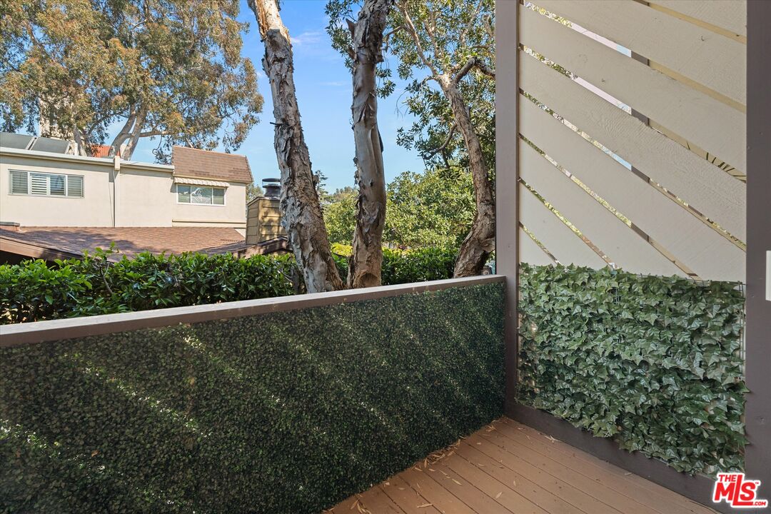 621 California Ave. #2