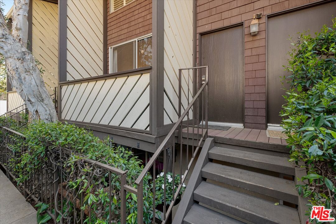 621 California Ave. #2