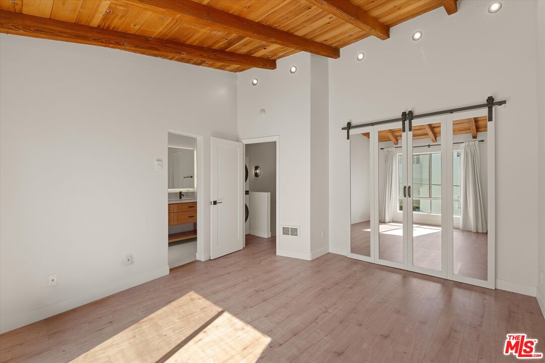 621 California Ave. #2