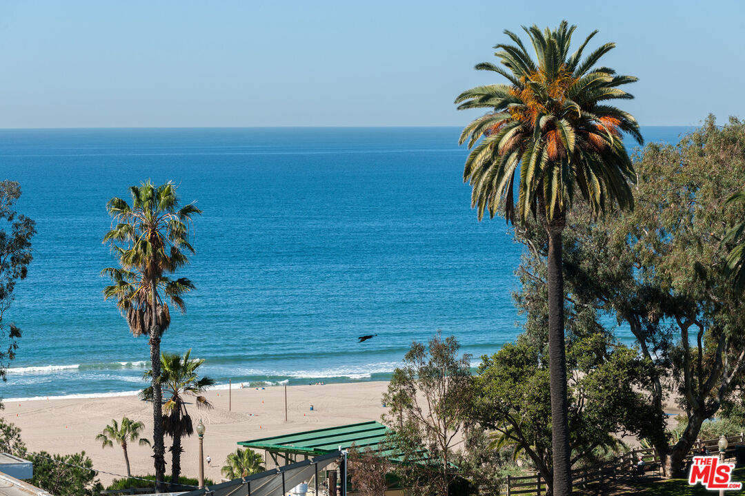 621 California Ave. #2