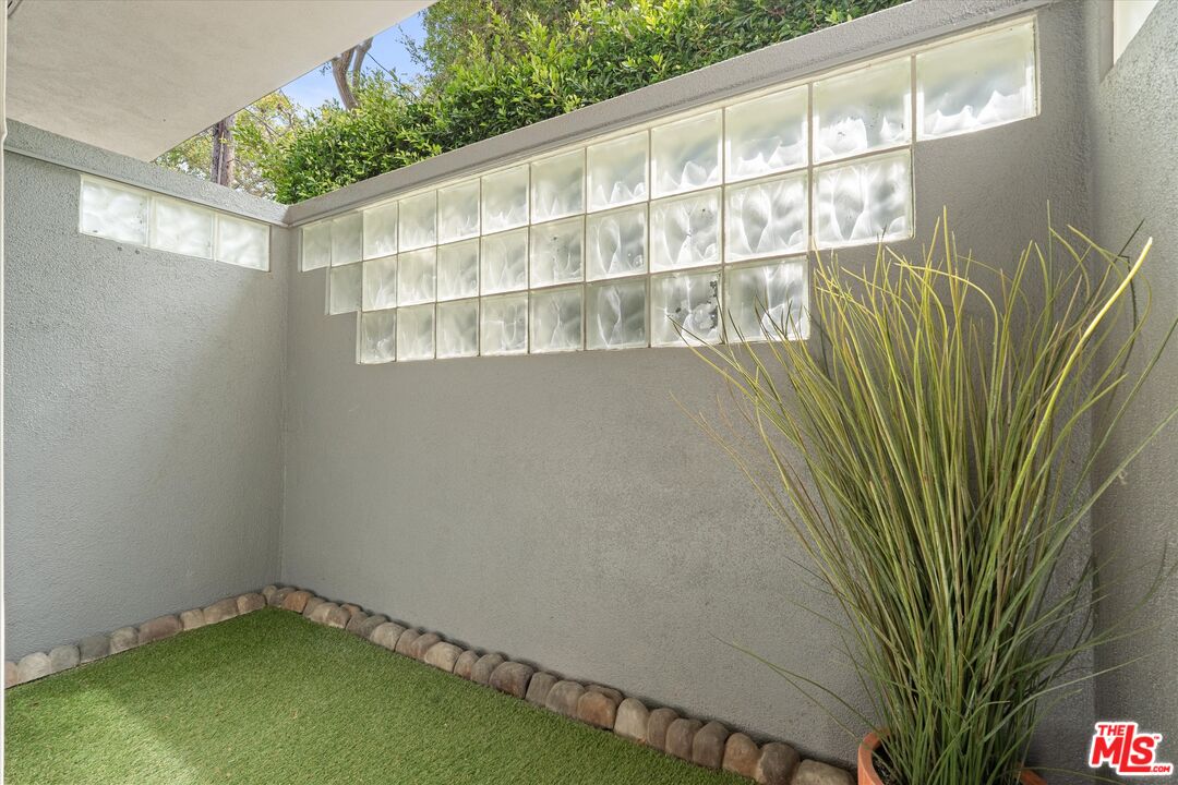 2921 10th St Unit: 3