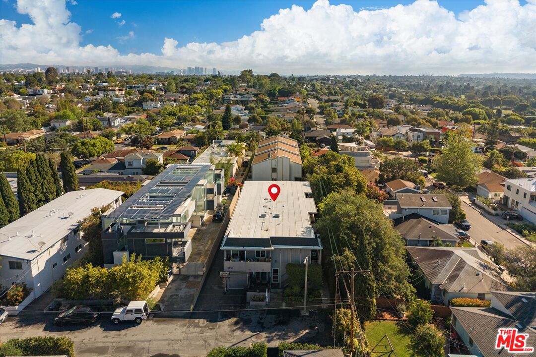 2921 10th St Unit: 3