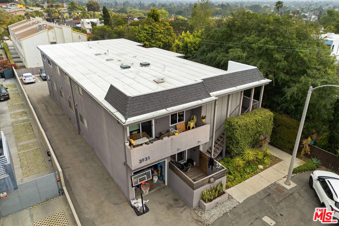 2921 10th St Unit: 3