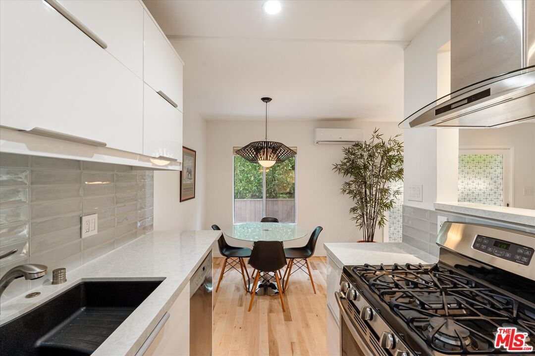 2921 10th St Unit: 3