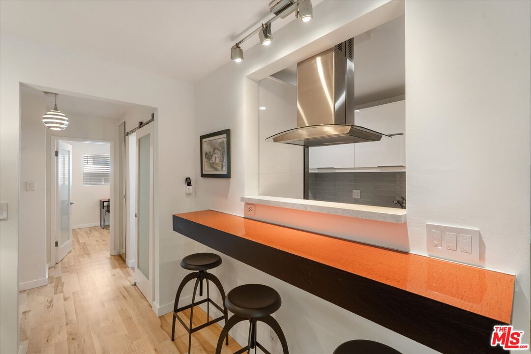 2921 10th St Unit: 3