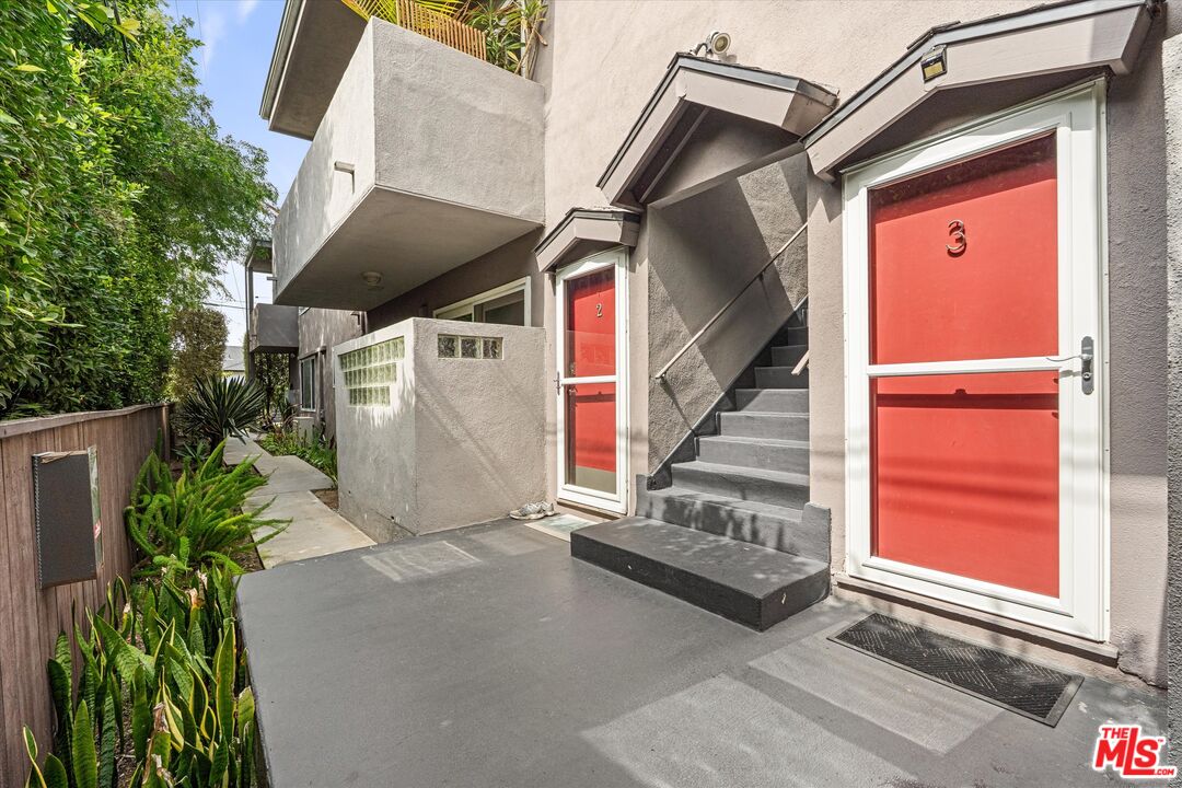 2921 10th St Unit: 3